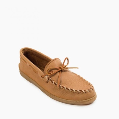 minnetonka_moosehide_classic_natural_890_side